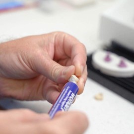 Dental Creations Wonderpeg Instant Firing Support – The Super Dental Crown and Veneer Firing Peg Putty – Pack of 5 Syringes – 10 cc in Each Syringe