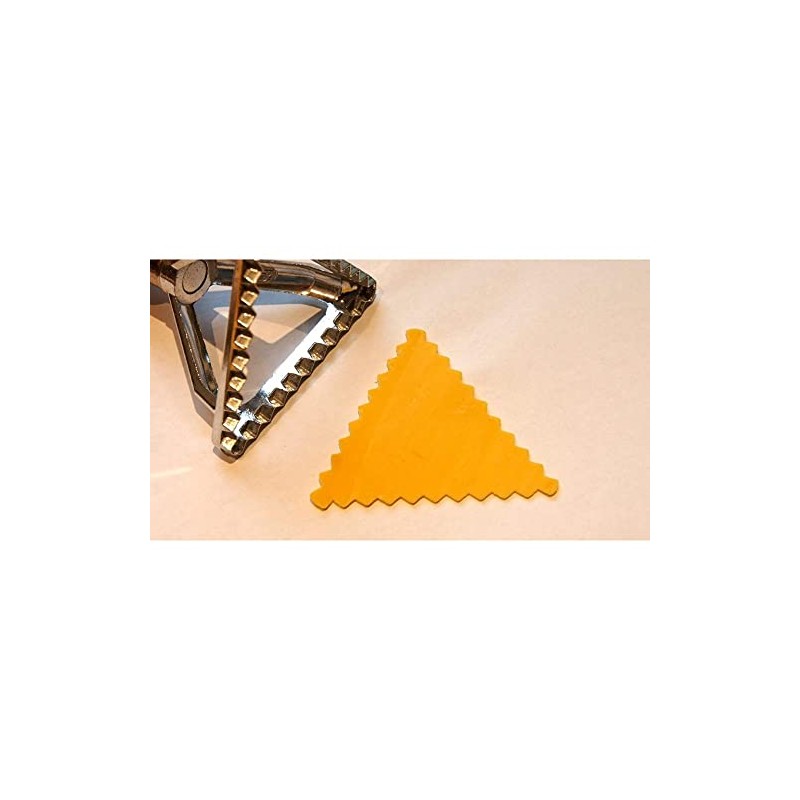 7.5CM Triangle Metal and Wood Ravioli Cutter