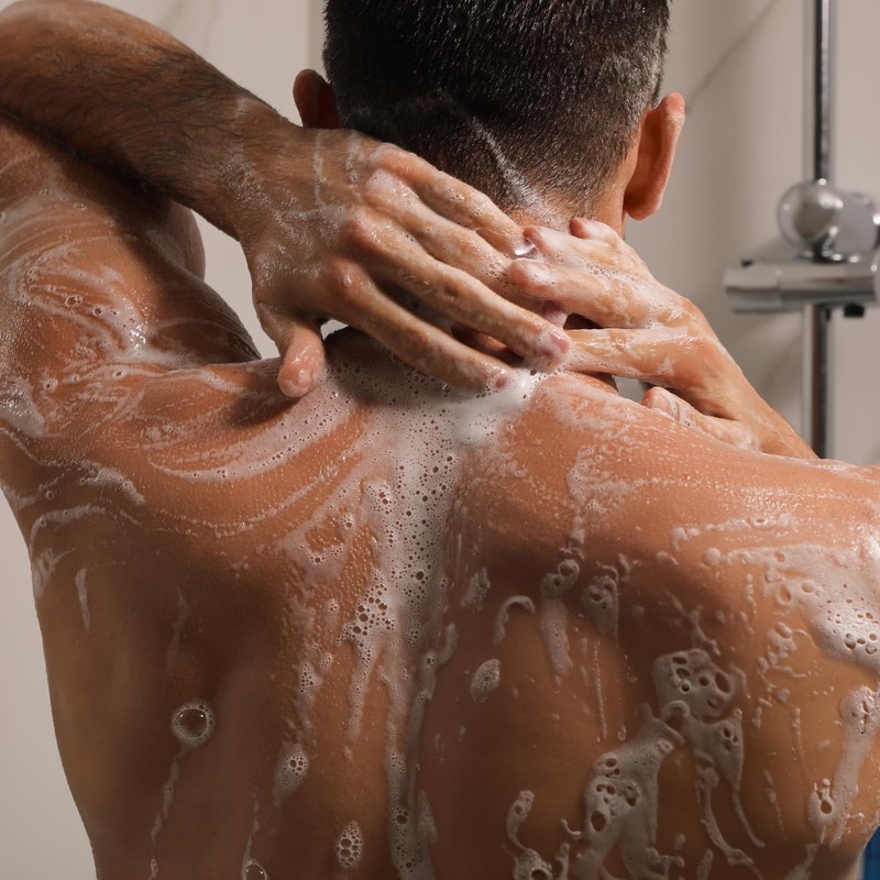Cremo Rich-Lathering Sage & Citrus Body Wash, A Revitalizing Combination
