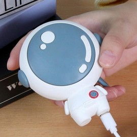 Portable Mountaineering Fishing Mini Spaceman Charging Hand Warmer Warmer Hot Pack Astronaut Hand Warmer-Sky