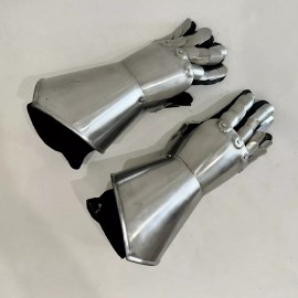 Medieval Knight Guantlet Silver Metal Guantlets Gloves Armor Larp Costume