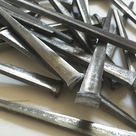 4”- CUT COMMON NAILS - Metallic Color - Antique rustic restoration accent nails for hanging, furniture, cabins, shutters & flooring – Decorative clavos nails – Distinct SQUARE HEAD Nail – 4 in