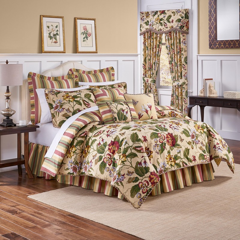 Waverly Laurel Springs Modern Farmhouse Floral Rod Pocket Valance for