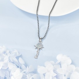 LWQQWL Hecate Necklace for Women 925 Sterling Silver Moonstone Hecate Key Pendant Necklaces Jewelry Gifts