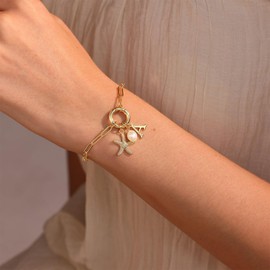 Gold Charm bracelet for Women 14K Gold Plated Initial Paper clip Bracelet Dainty Letter Pearl Starfish Charm Bracelets for Women Trendy Gold Summer Beach Jewelry