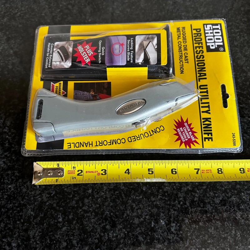 TOOL SHOP NEW Tool Shop Professional Utility Knife w/ Belt