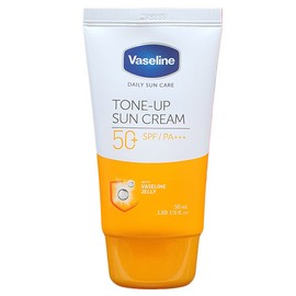 70g of sunscreen that naturally corrects skin tone without being stuffy / 자연스럽게 피부톤을 보정 답답하지 않은 선크림 70g