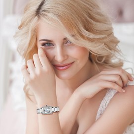 Silverora Women's Square Watches: Easy to Read Full Diamond Small Dial Analogue Quartz Watches Women's Shamal Imitation Ceramic Bracelet Watch with Roman Number Scale for Women, silver, Bracelet