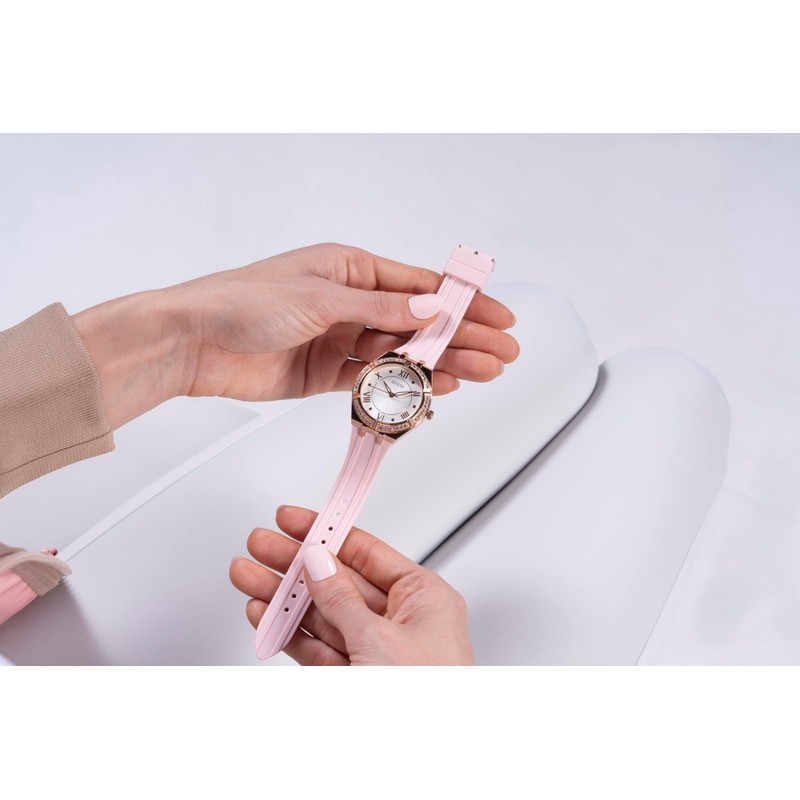 Guess Analogical GW0034L3