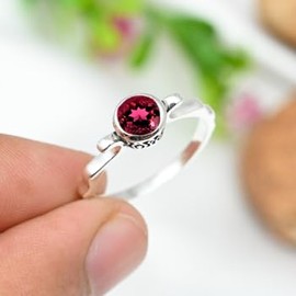 JEWELSTREZORO Rubyllit im Labor gezüchtet Edelstein Band Ring 925 Sterling Silber Ring Männer & Frauen Band Ring Alle Größen Band Ring TSR1232AQ_28 (74 (23.6))