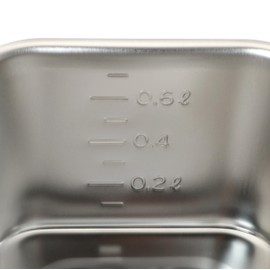 Sugiko SH-4210 Shallow Shaped Square Kitchen Pot with 8-Scale (with Lid)