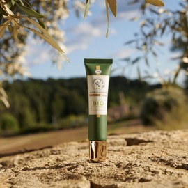 La Provençale - Anti-Ageing Eye Care - Certified Organic Eye Care - Organic Olive Oil AOC Provence - For All Skin Types, Including Sensitive Skin - 15 ml