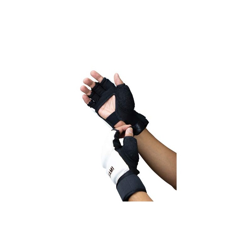 ISAMI Hand Guard for Full Con Karate (L Knuckle Width: