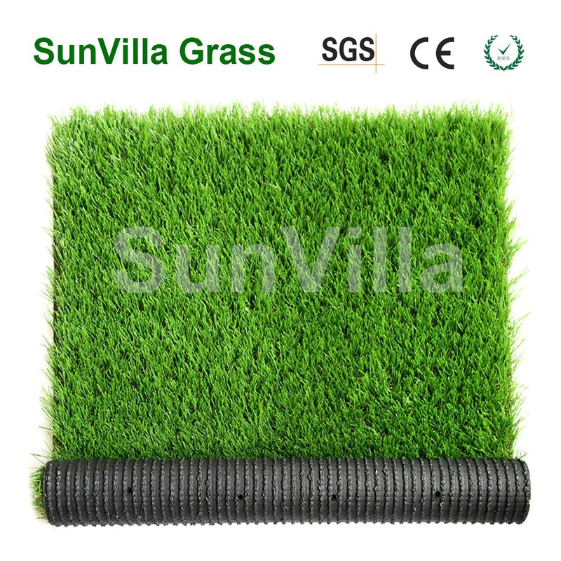 SunVilla Realistic Indoor/Outdoor Artificial Grass/Turf Sample Piece - 4 in