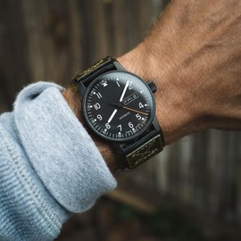 HEMSUT Wide Nylon Hook & Loop Watch Band with Metal Buckle, Quick Release 20mm/22mm for Outdoor Sports Smartwatches