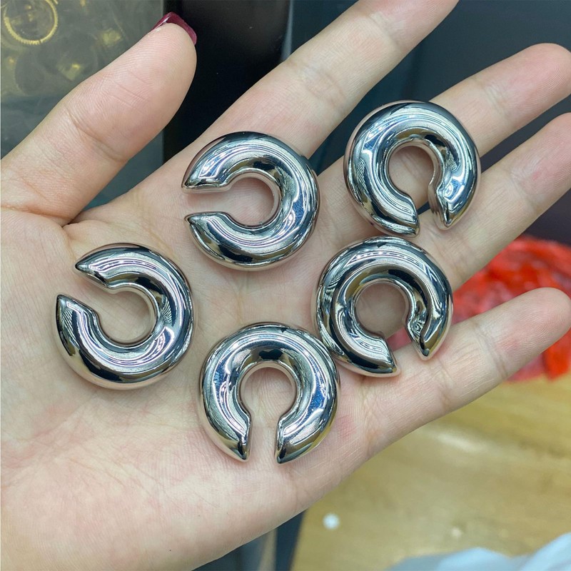 Atiptu arete gruesos de oro para mujer, sin piercings, chapados