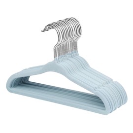 Pack of 15 hangers.