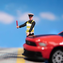 SOUFORCE 1/18 Scale Scene Props Figure Man Traffic Police Drunk Driving Test Miniature Action Figure Model