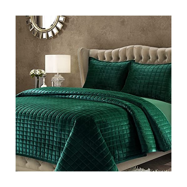 Tribeca Living Velvet King Quilt Set, Three-Piece Box Stitch Bedding