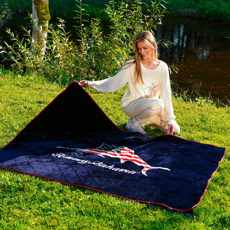 Tommy Bahama Outdoor Waterproof Picnic Blanket with Patriotic USA Design