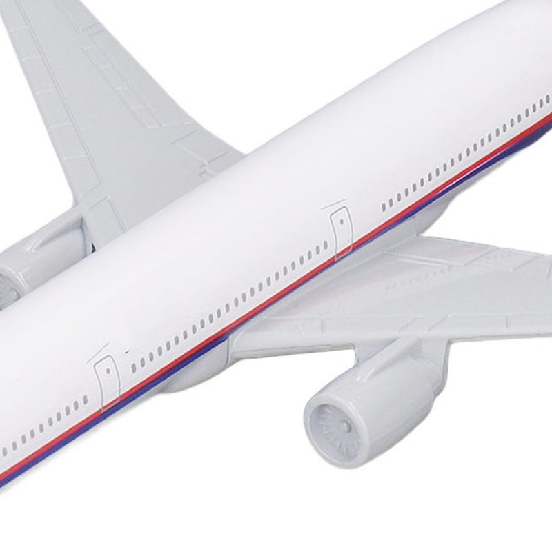 Exquisite Diecast Airliner Model Alloy Simulated Passenger Plane Model with