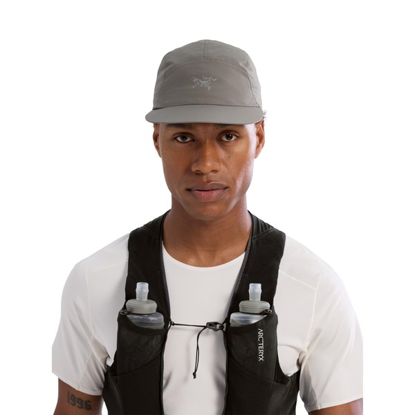 Arc'teryx Norvan Regular Brim Hat | Lightweight Hat for Hikes