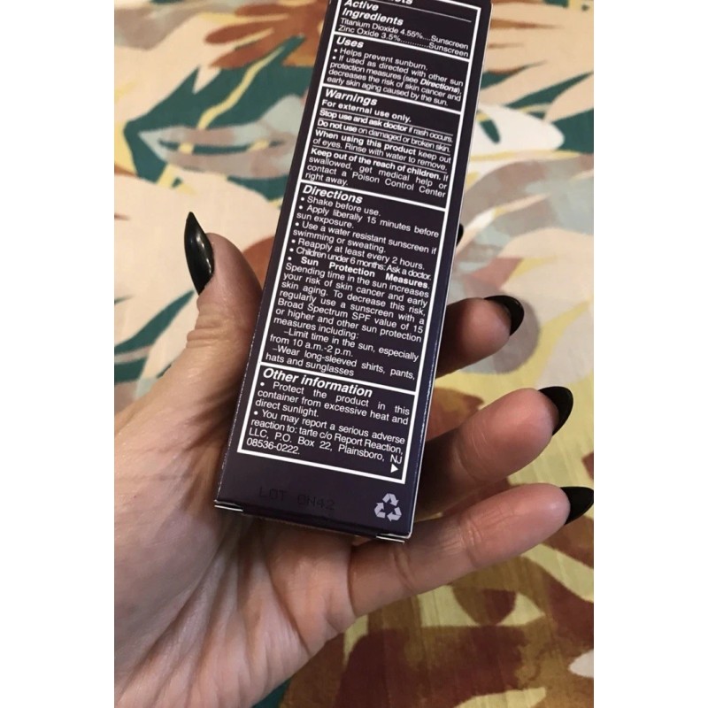 Tarte BB blur tinted moisturizer Broad Spectrum SPF 30 Sunscreen