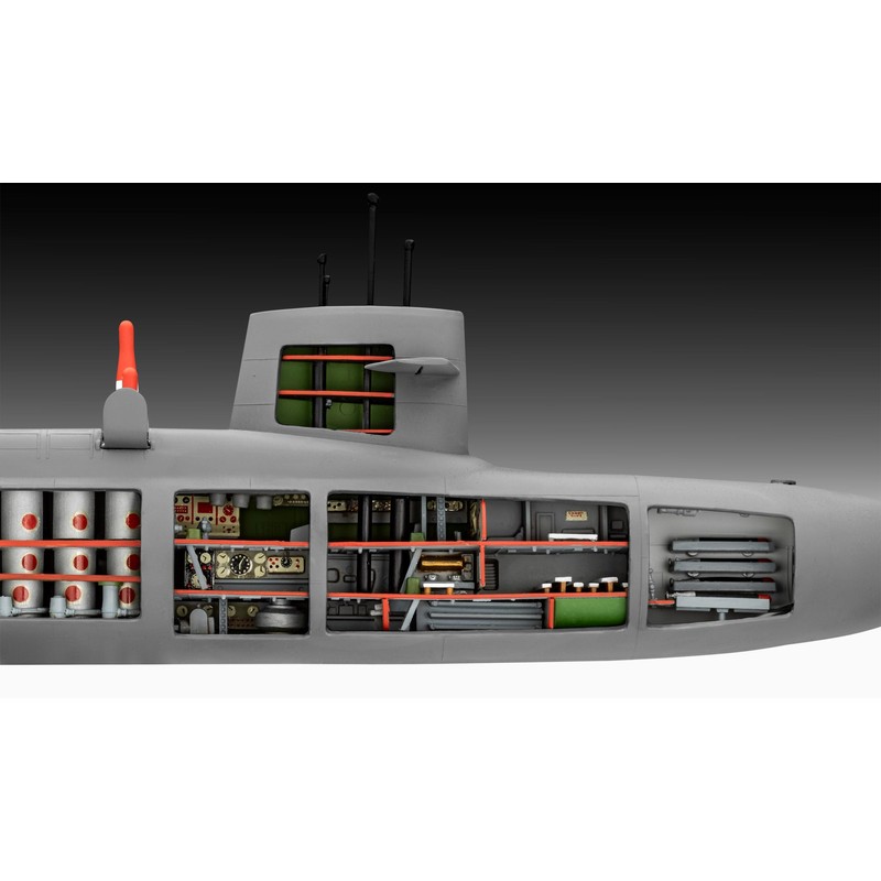 Revell 05185 S.S.B. 1:253 Scale Abraham Lincoln with Interior Trim