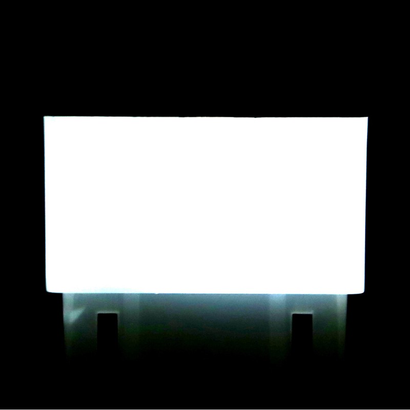 Solar Powered LED Square White Light for Garden Fence Courtyard