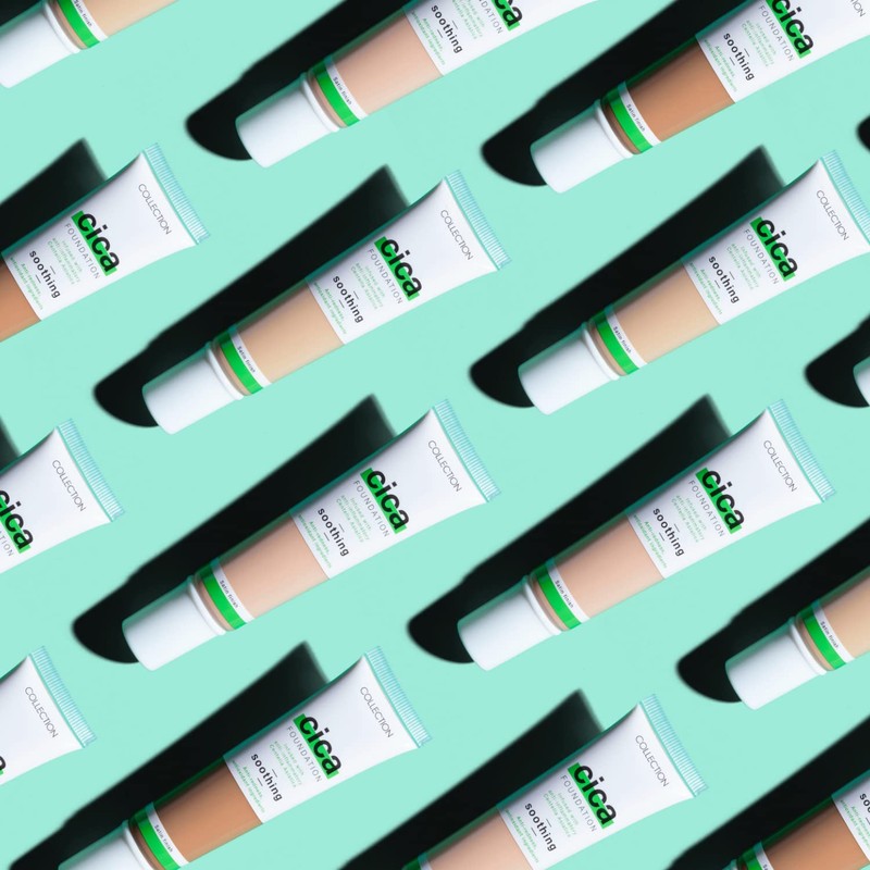 Collection Cosmetics Hydrating Medium Coverage Cica Foundation Infused with Anti-Redness,