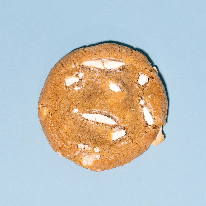The Cravory: Salted Caramel Cream Cookies - 6 cookies, 2.0