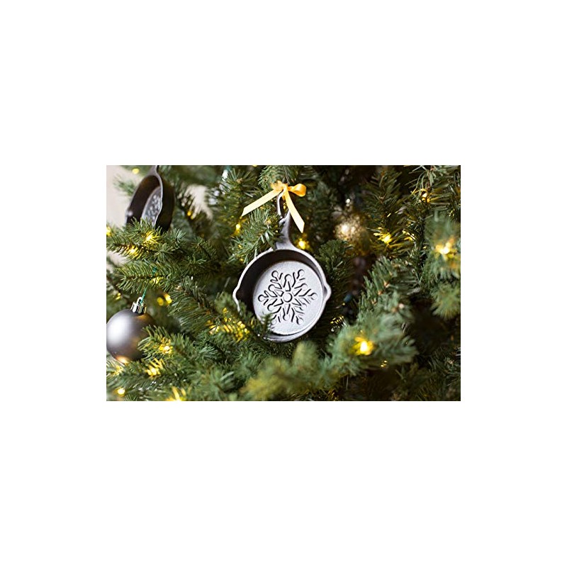 Lodge 2019 Decorative Holiday Mini 3.5" Skillet