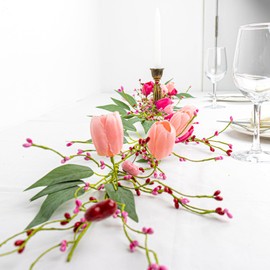 Yawwind 5 FT Artificial Valentine Garland Romantic Valentines Day Garlands Farmhouse Valentines Day Floral Garlands with Tulip Heart Berries for Mantle Table Stairs Indoor Outside Holiday