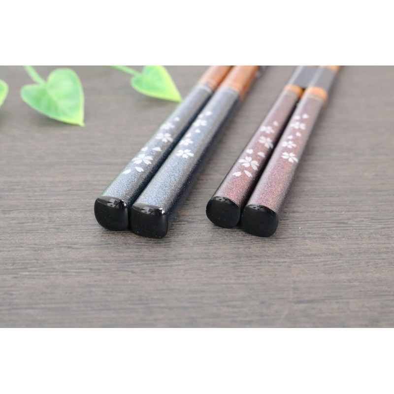 Ishida Chopsticks, Made in Japan, Black/Red Body Size: Chopsticks: 9.1