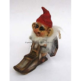 geschenke-trolle.de Ny Form Leprechaun on Kicksled Norway Christmas Figurine