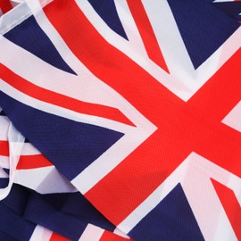 TRIXES 9 Metres Long Union Jack Garland Red White and Blue British Rectangular Flags for National Celebrations