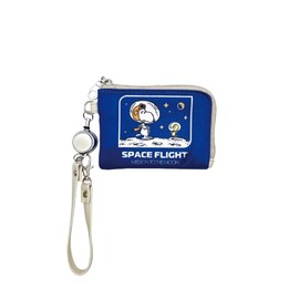 Marimo Craft SPPS-110 Pass Case with Reel Astronauts, Snoopy (W x H x D): 4.1 x 2.9 x 0.4 inches (105 x 74 x 10 mm)