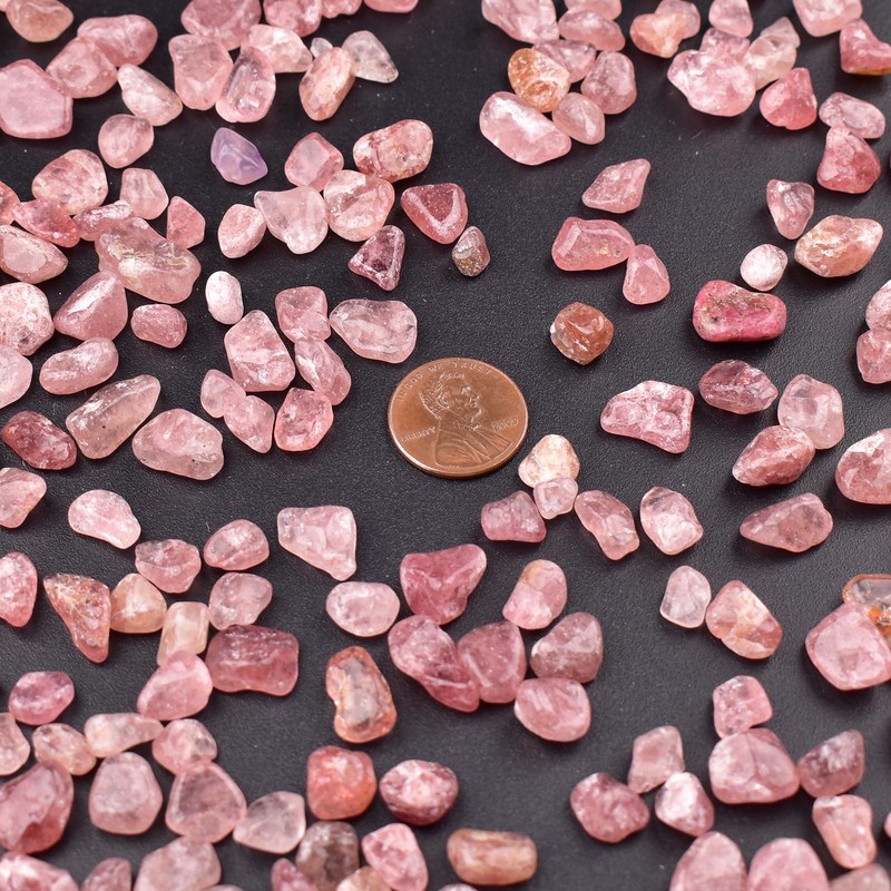 SigMntun Polished Strawberry Quartz Crystal Chips 200 Pcs - 0.3"