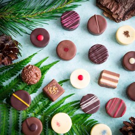 Hallingers Viel Glück XXL - Manufaktur Pralinen Geschenk handmade ohne Alkohol aus Edelkakao Schokolade (Dose) - Ostergeschenke Osterkörbchen Ostereier & als Osterdeko | Geburtstag Glückwunsch Danke J