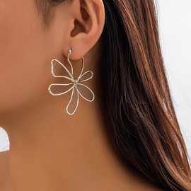 Floral Statement Earrings for Women Large Hollow Flower Design 2025 Trendy Jewelry Gifts