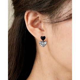 Desnuage Asymmetrical Black Silver Heart Dangle Earrings for Women Hammered Double Heart Drop Earrings Hypoallergenic Edgy Gothic Y2K Statement Jewelry