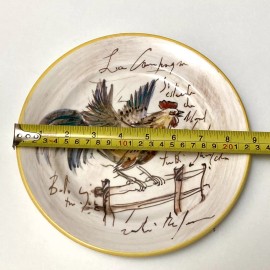 Deruta Ceramiche Italy DER56 Hand Painted Rooster Script 9" Salad Plate Yellow