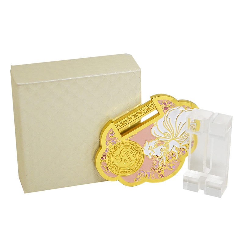 Feng Shui Romance Lock Patron Saint Guardian Amulet Ornaments, Gold,