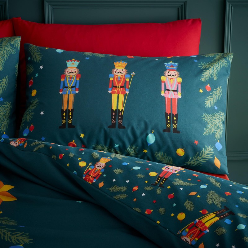 Catherine Lansfield Christmas Nutcracker Reversible Single Duvet Cover Set with