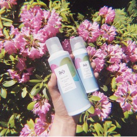 R+Co Balloon Dry Volume Spray Travel | Lightweight, Long Lasting Volume + Touchable Texture | Vegan + Cruelty-Free | 2 Oz