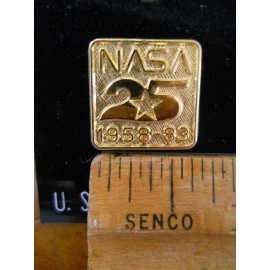 NASA 25TH ANNIVERSARY (1958-1983) TIE TACK OR PIN (NEW ON CARD)
