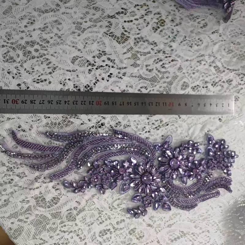 1 Pair Hand-Made Beaded Rhinestons DIY Clothing Appliques Patch Flower