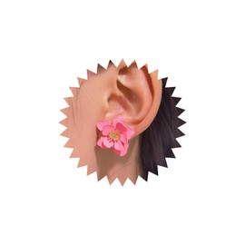 Wendalern Boho Flower Stud Earrings Frosted Pink Flower Earrings Small Multi-Petal Gold Flower Buds Earrings Vintage Flower Shaped Daisy Earrings Jewelry for Women