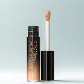 vein Mac Studio Radiance 24 Hour Luminous Lift Concealer 11ml NW13, 1 piece / 맥 스튜디오 래디언스 24아워 루미너스 리프트 컨실러 11ml NW13, 1개