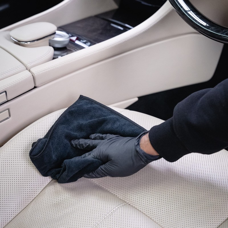 Geist. Dye & Friction Blocker for Leather & Vinyl |